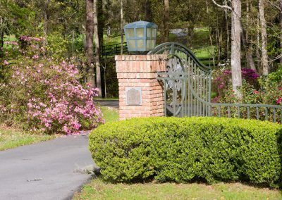Front entrance to Country Road Farm in Ocala, Florida.